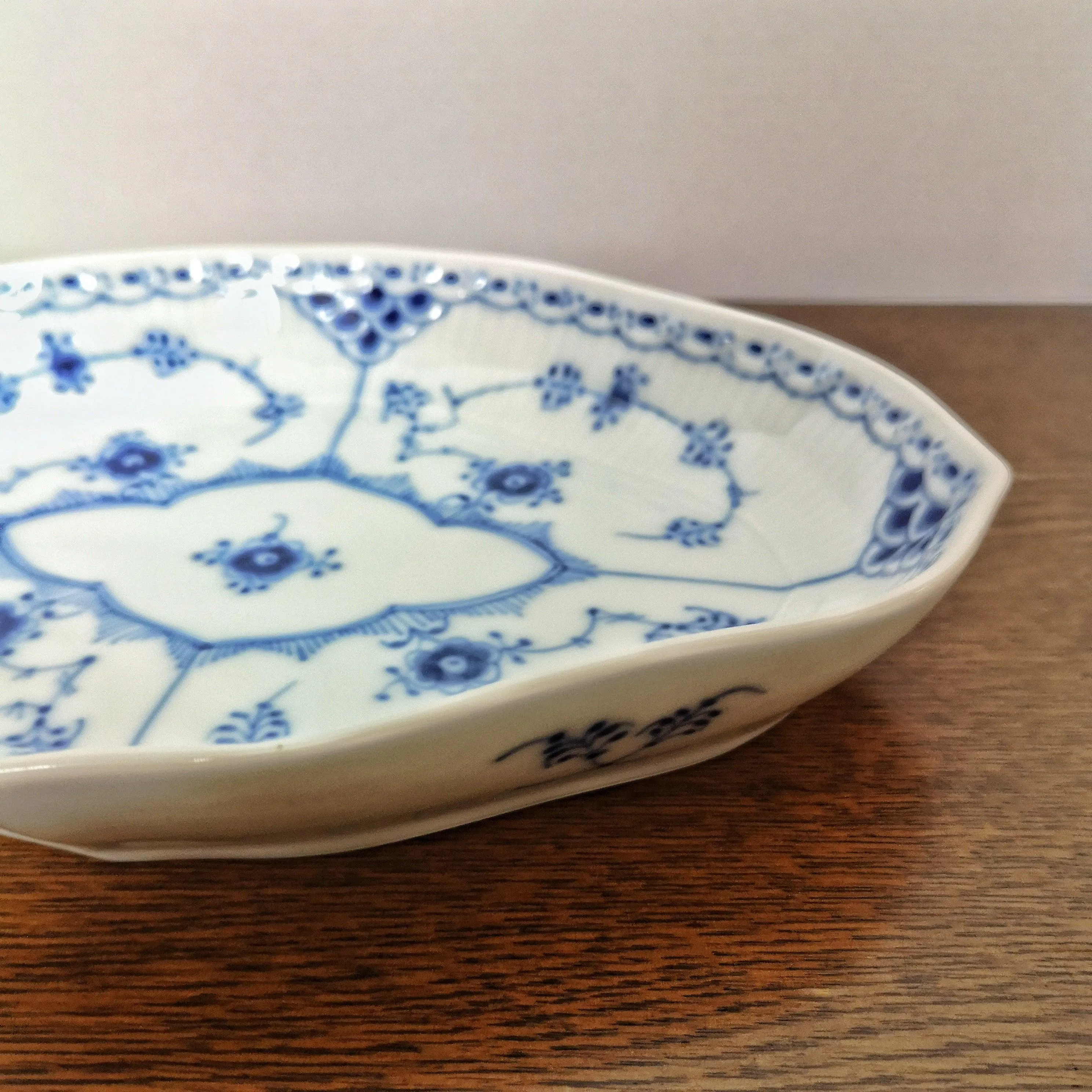 Royal Copenhagen Blue Fluted Half Lace 353|  ロイヤルコペンハーゲン　ブルーフルーテッド